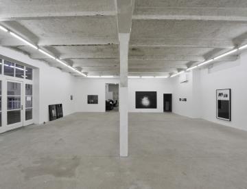 6 NOIR COMPLEX, Ausstellungsansicht